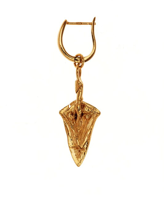 Detailed gold vermeil earring in the shape of a spear