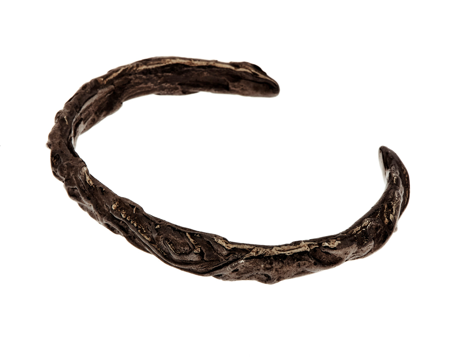 Black rhodium bracelet showing curvilinear designs
